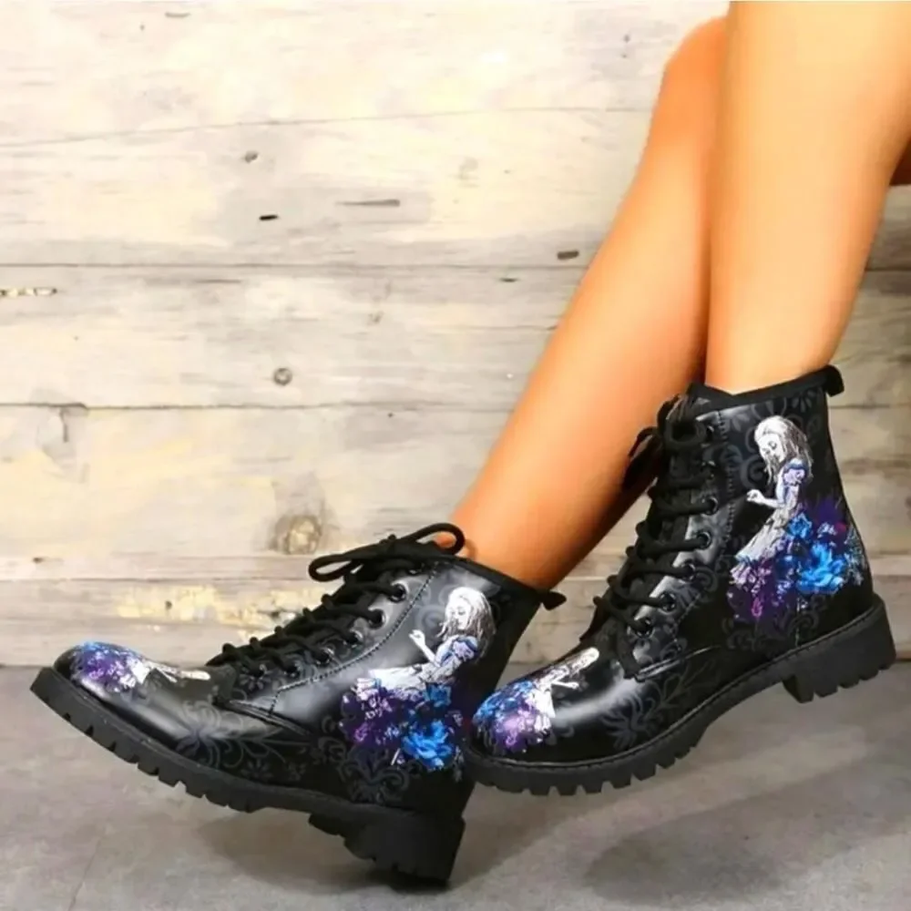 Ladies Retro Combat  Boots 7.5